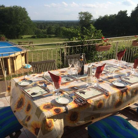 Les Petits Chenes Bed & Breakfast La Pellerine  Bagian luar foto