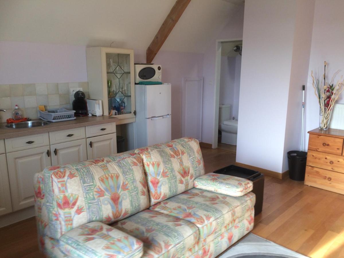 Les Petits Chenes Bed & Breakfast La Pellerine  Bagian luar foto